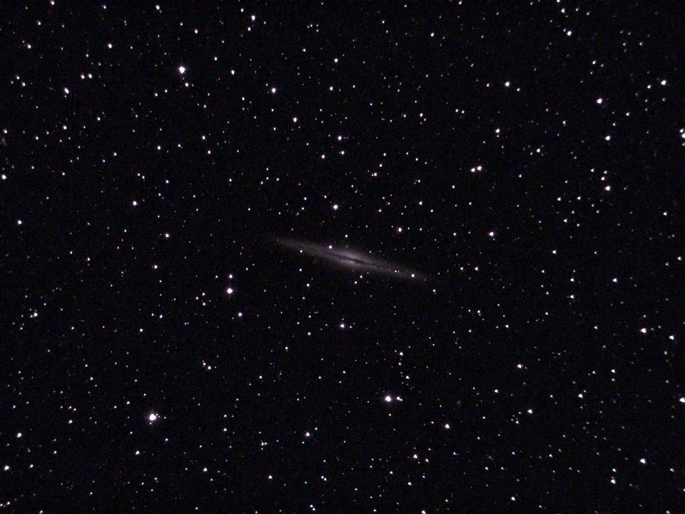 Equinox - NGC 891 Edge-on-Galaxie, 5 Min